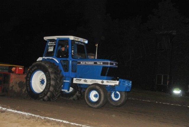 Ford TW 10 Blue Thunder billede 12