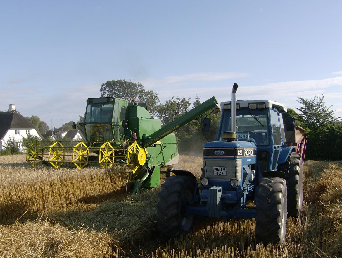 Ford 8210 FORCE II - De to gamle kører for fuld kraft! billede 17