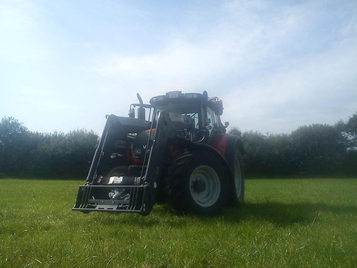 Valtra N142 billede 2