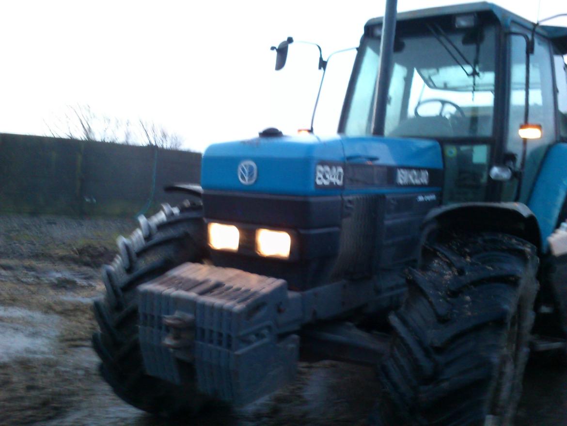 New Holland 8340 SLE (Solgt) billede 3