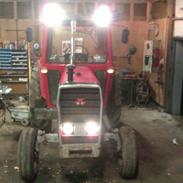 Massey Ferguson 575