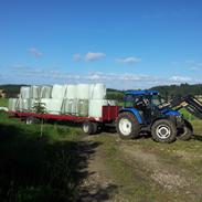 New Holland ts100