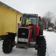 Massey Ferguson 575