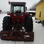 Massey Ferguson 575