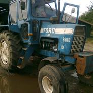 Ford 8600