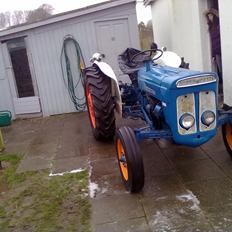 Fordson super dexta