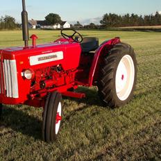 International Harvester B414