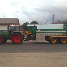 Fendt Favorit 824