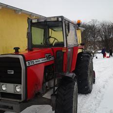 Massey Ferguson 575