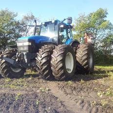 New Holland tm 150