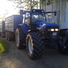 New Holland TM 135