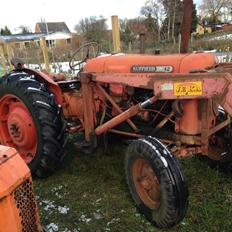 Nuffield 10/42