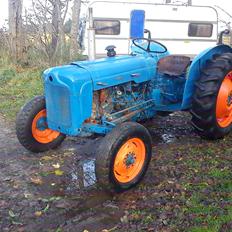 Fordson Dexta (benzin)