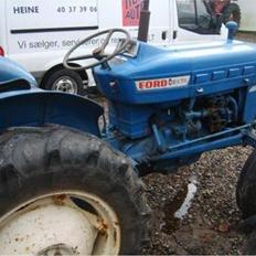 Ford 2000