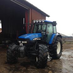 New Holland TM 140