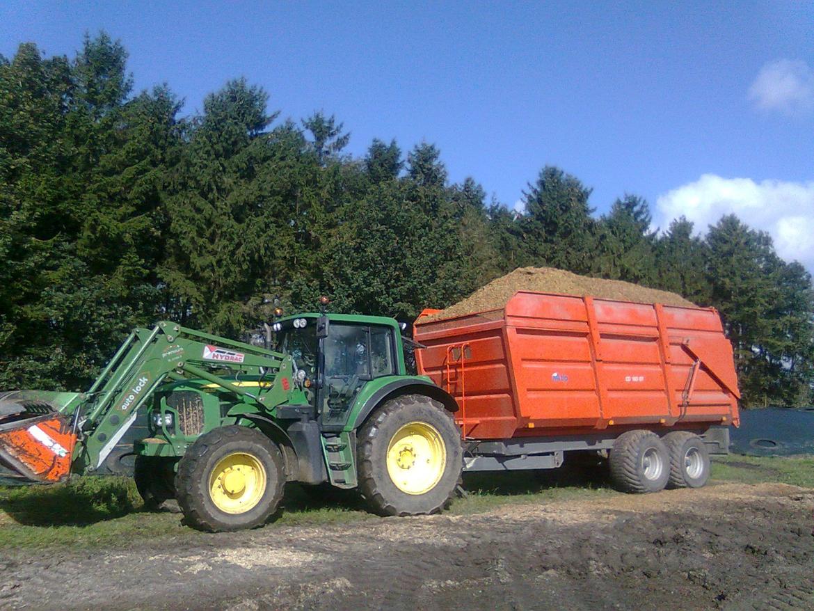 John Deere 6830 premium - hentet majs ved en nabo, da vi ikke havde mere selv billede 18