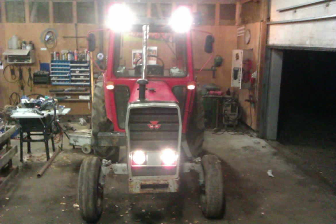 Massey Ferguson 575 billede 5
