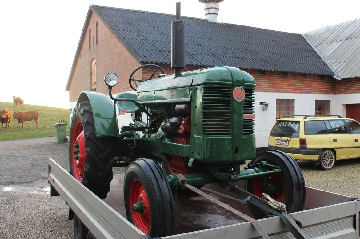 Volvo BM Victor 230 - Victor ankommet på gården. billede 3