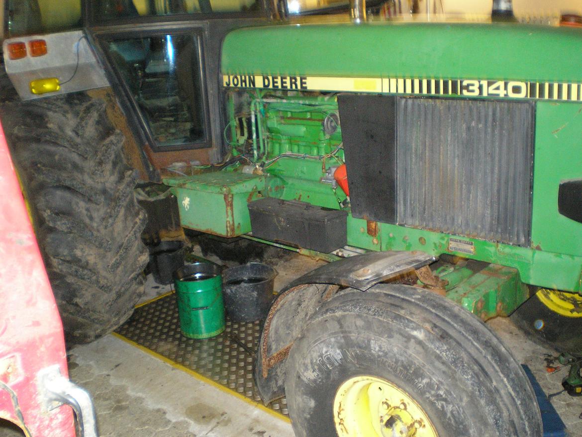 John Deere 3140 billede 6