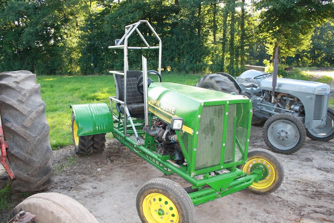 John Deere 150 billede 4