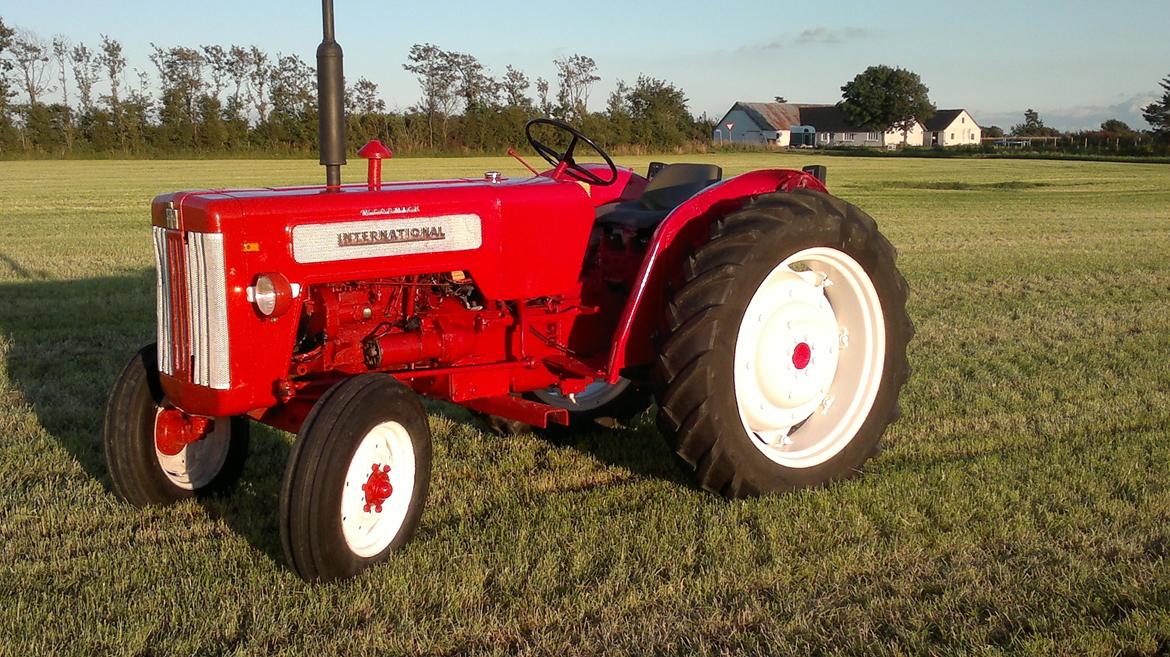 International Harvester B414 billede 3