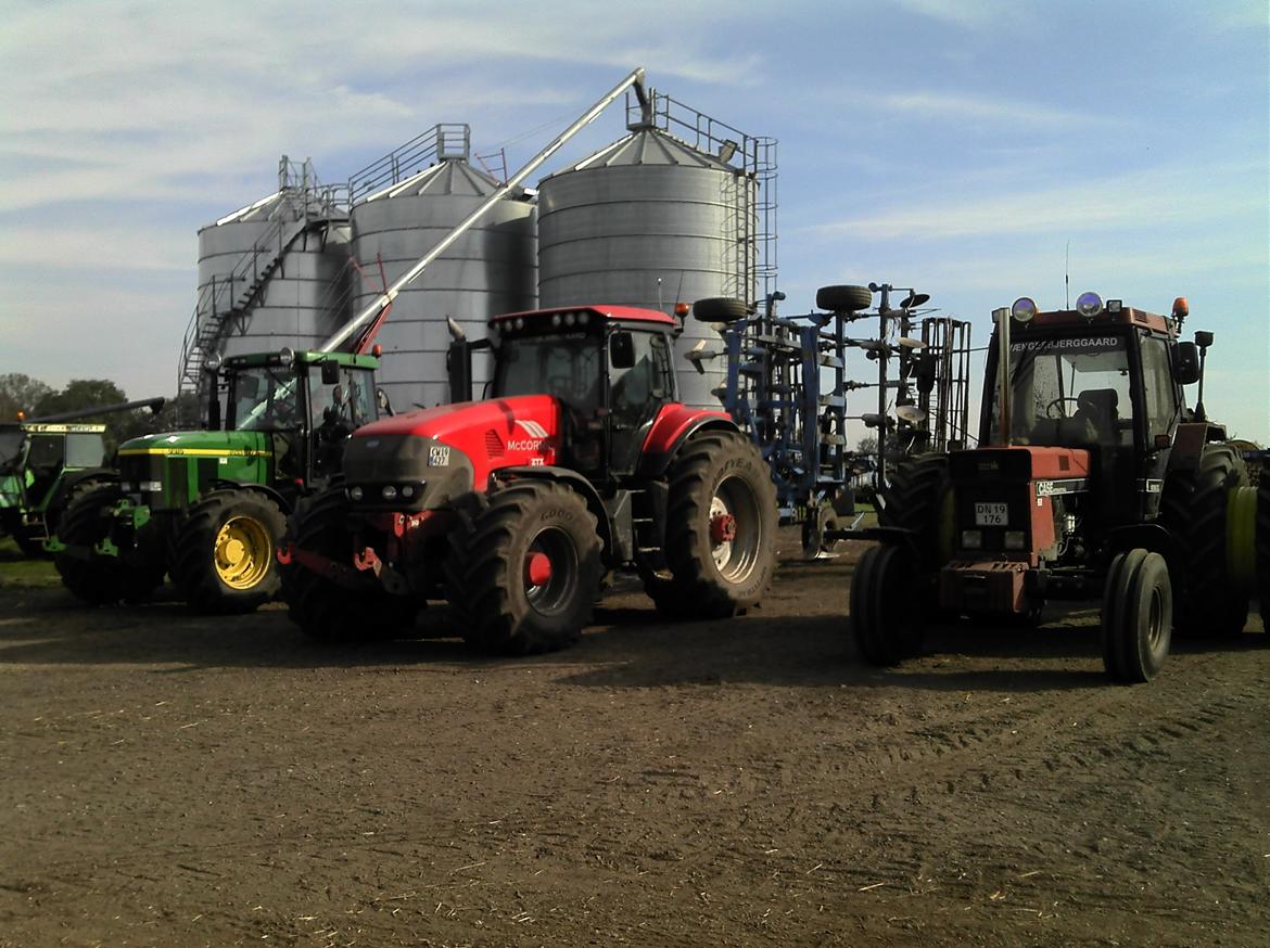 McCormick ztx 280 - 3 på plas og er klar til at køre ud efter kaffe  billede 11