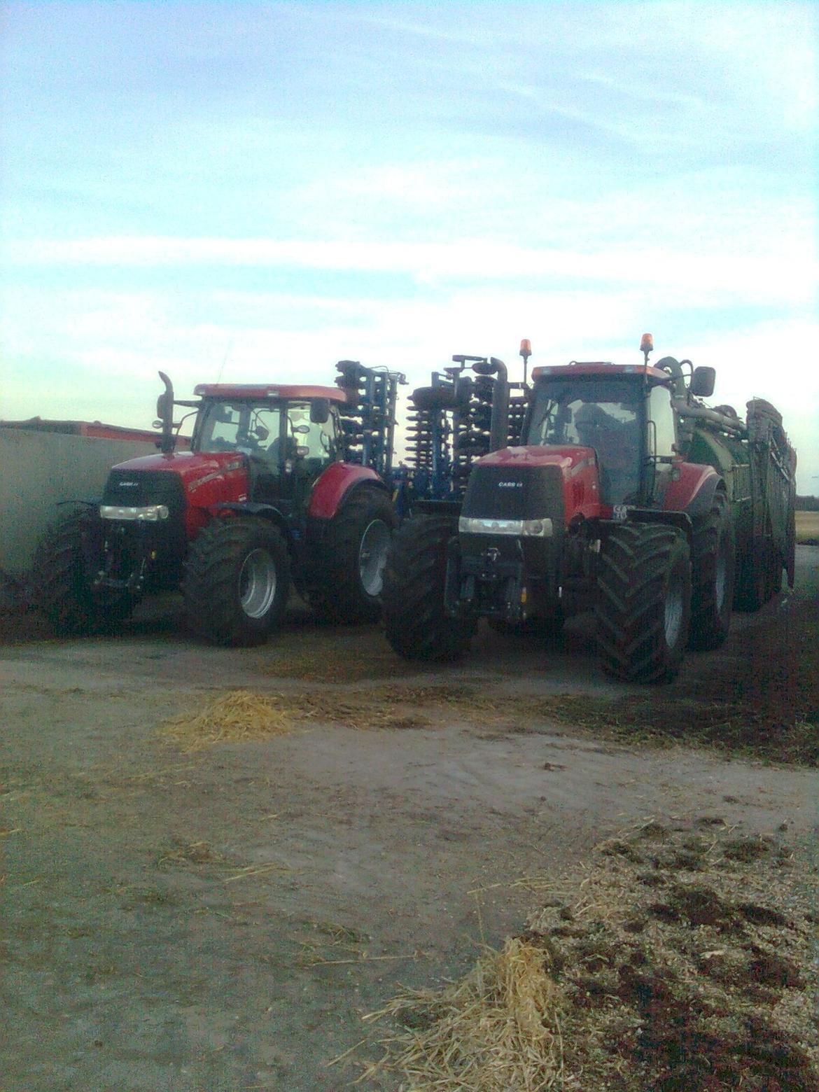 Case IH Puma 230 CVX - Ved siden af 335'eren billede 6