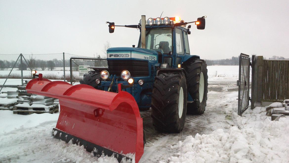 Ford TW 30 - Første tur med ploven 2012 :) alt gik fint, uden skader eller nedbrud ;)  billede 15