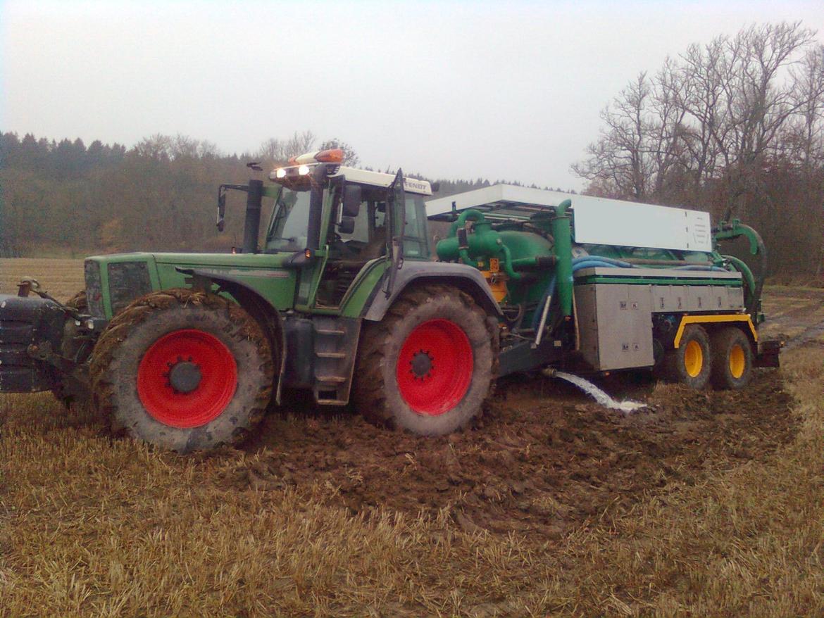 Fendt Favorit 824 billede 3
