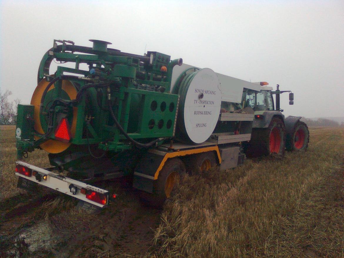 Fendt Favorit 824 billede 4