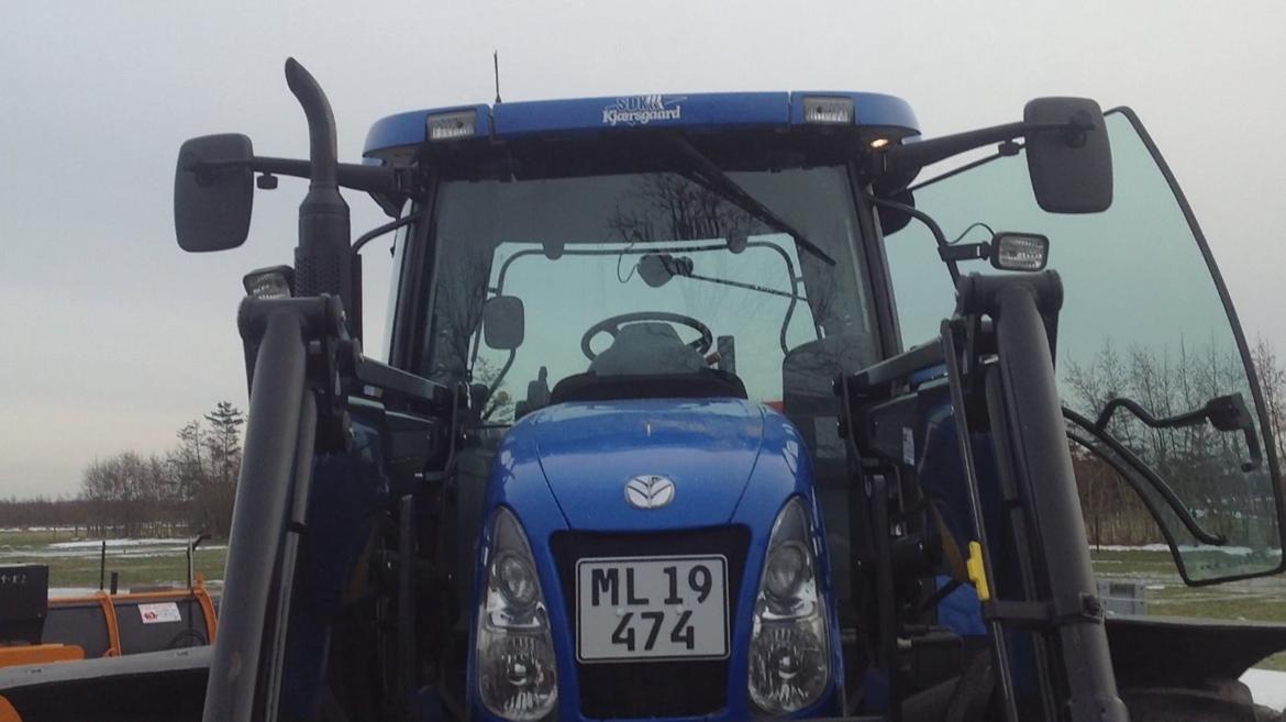 New Holland ts135a - Billede forfra  billede 4