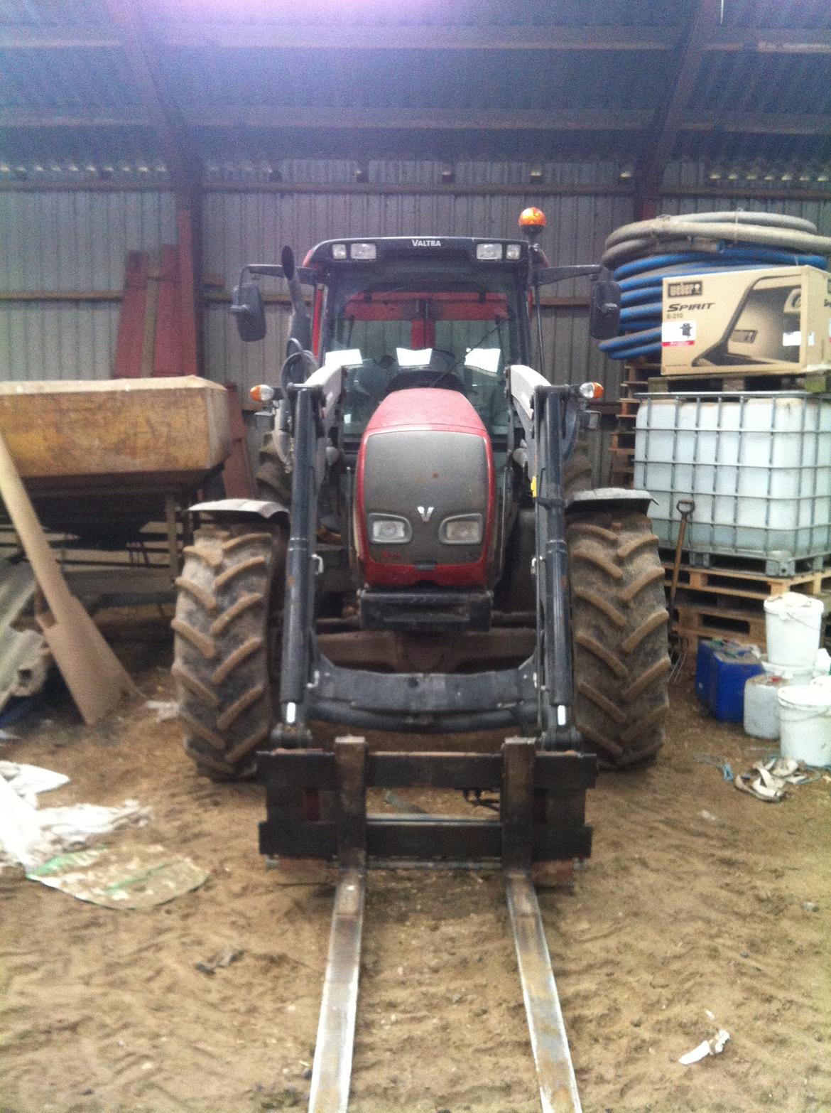 Valtra N 121 billede 1