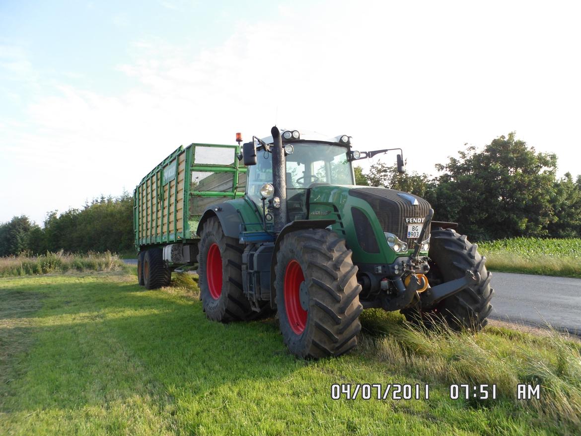 Fendt 933 Vario Profi - Holder og venter på, at jeg kan få læs.;) billede 6