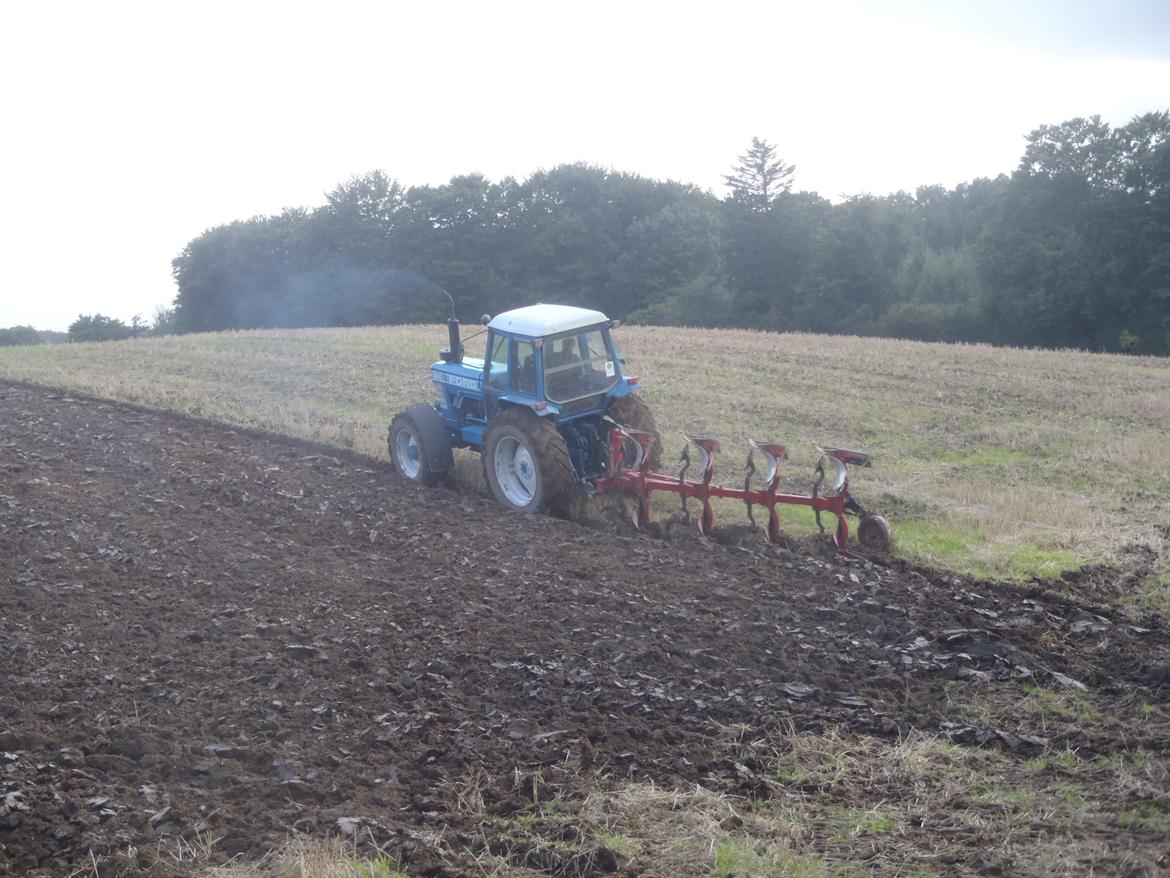 Ford 8210 - dejligt maskineri billede 15