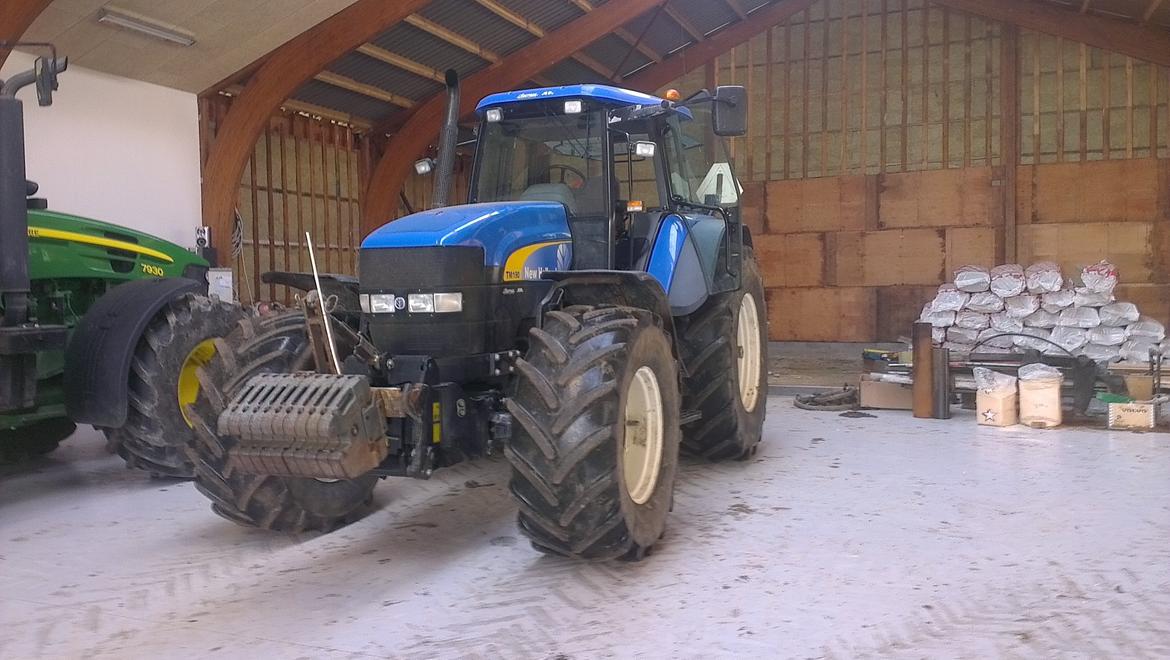 New Holland TM 190 - Den holder bare og venter på at få lov til at gå i krig :-) billede 16