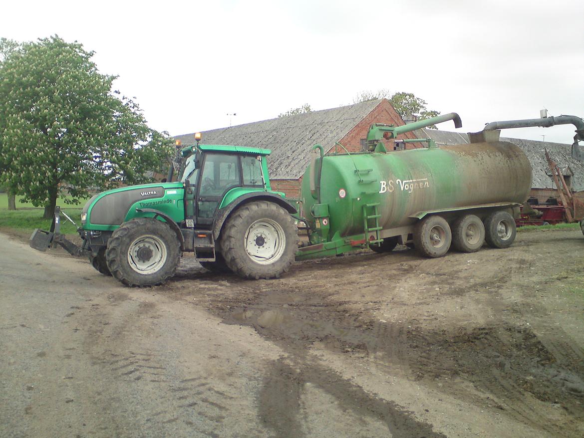 Valtra M 150 billede 2