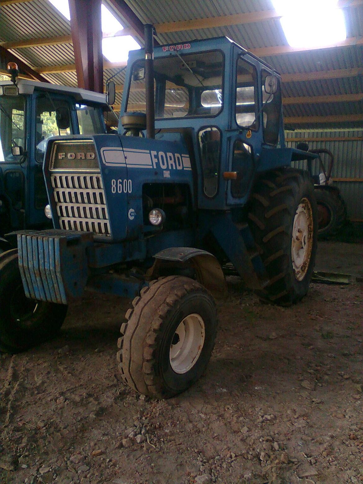 Ford 8600 billede 3