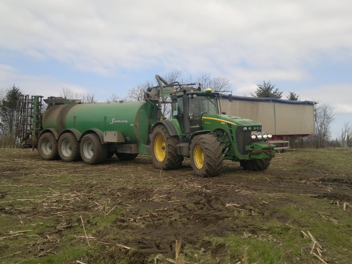 John Deere 8430 billede 10