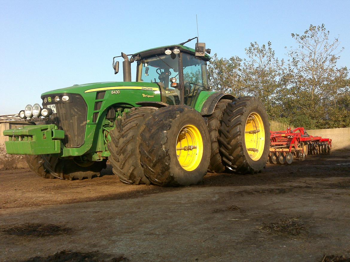 John Deere 8430 billede 15