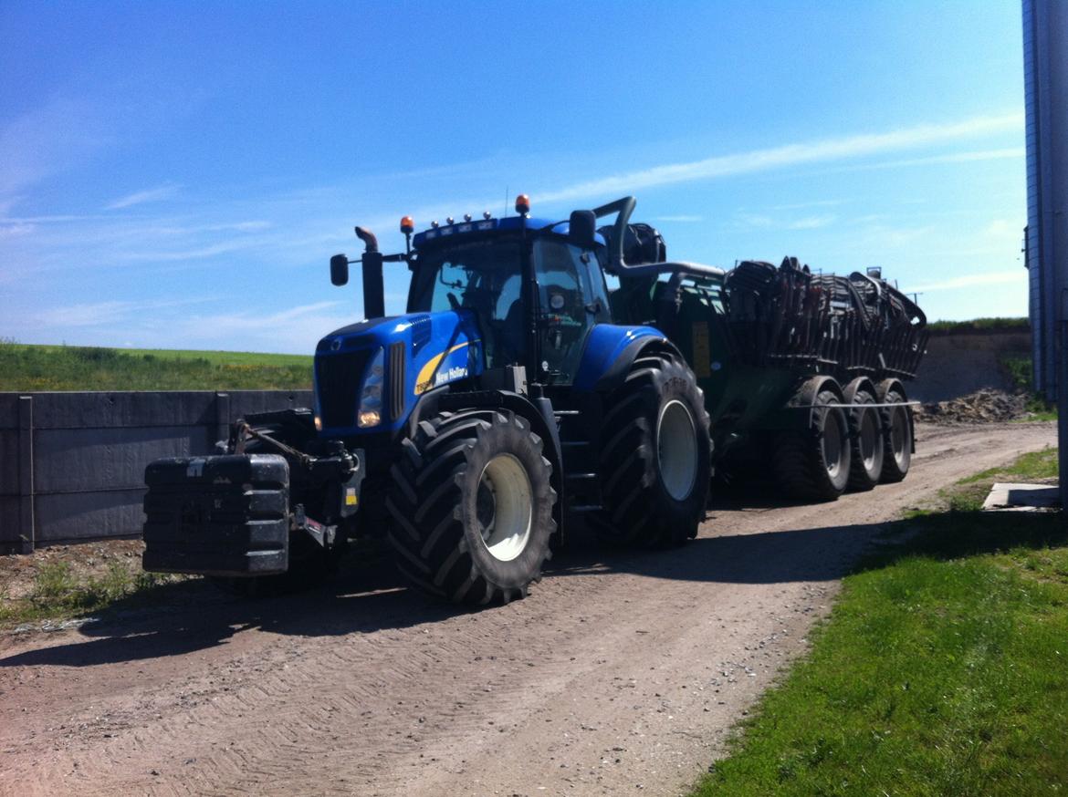 New Holland T8050 billede 10