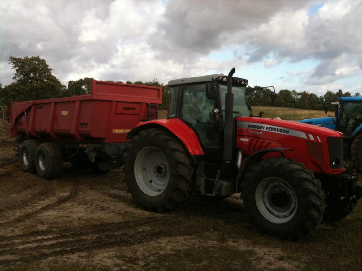 Massey Ferguson 7495 billede 2