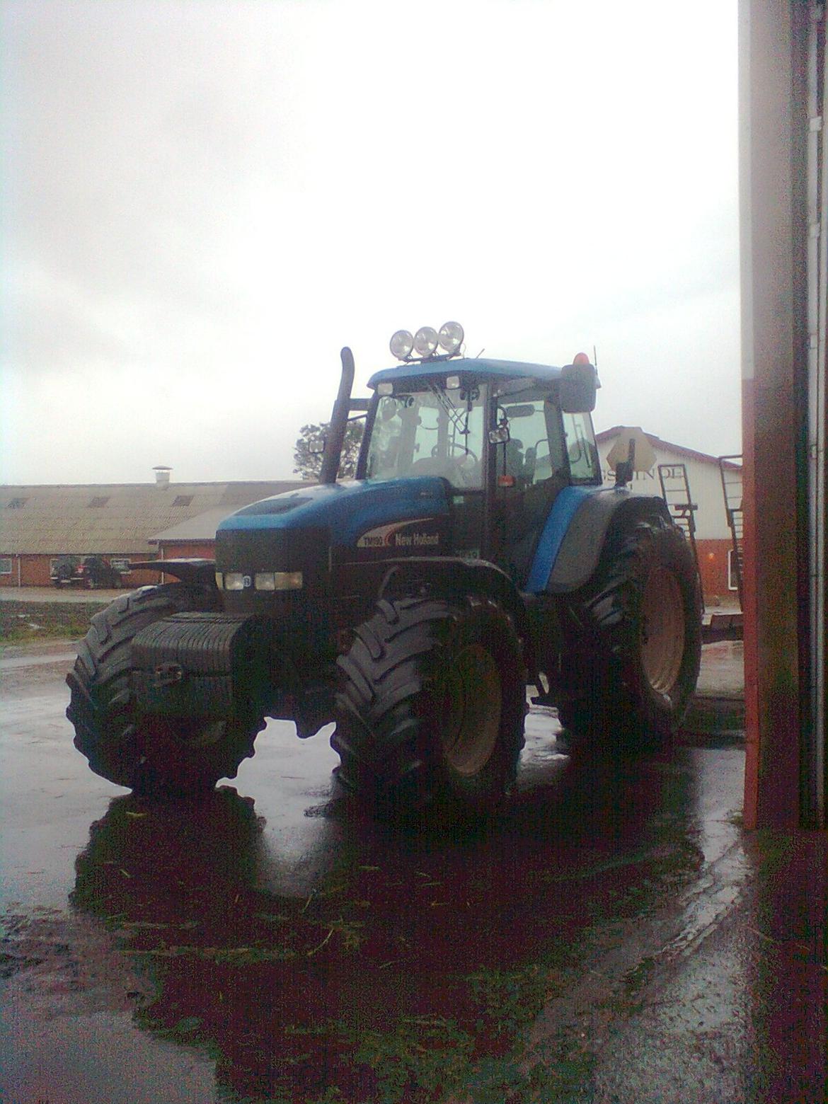 New Holland TM 190 - Rengøring og vinterklargøring 2012 billede 3