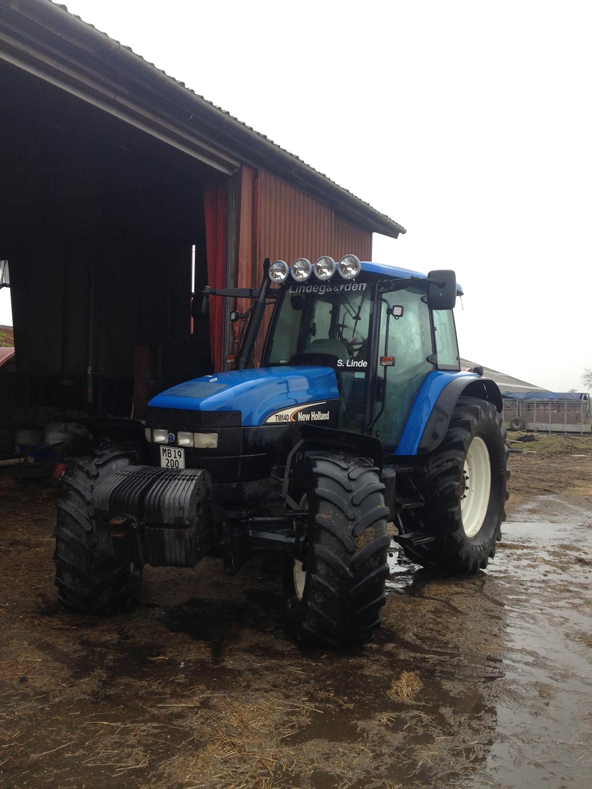 New Holland TM 140 billede 1