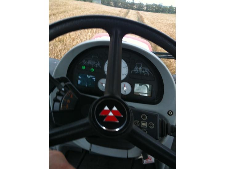 {{currentPhoto.altText}} billede {{currentPhoto.number}}