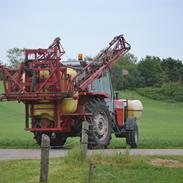 Massey Ferguson 675