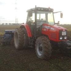 Massey Ferguson 5435 dyna 4