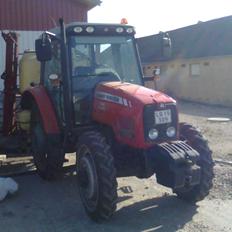 Massey Ferguson 5435 dyna 4