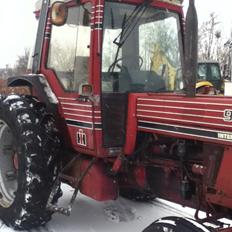 International Harvester 956 XL