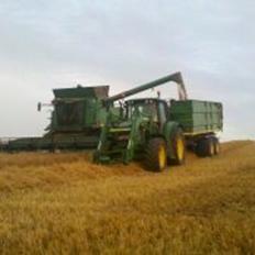 John Deere 6630