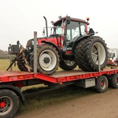 Valtra 900